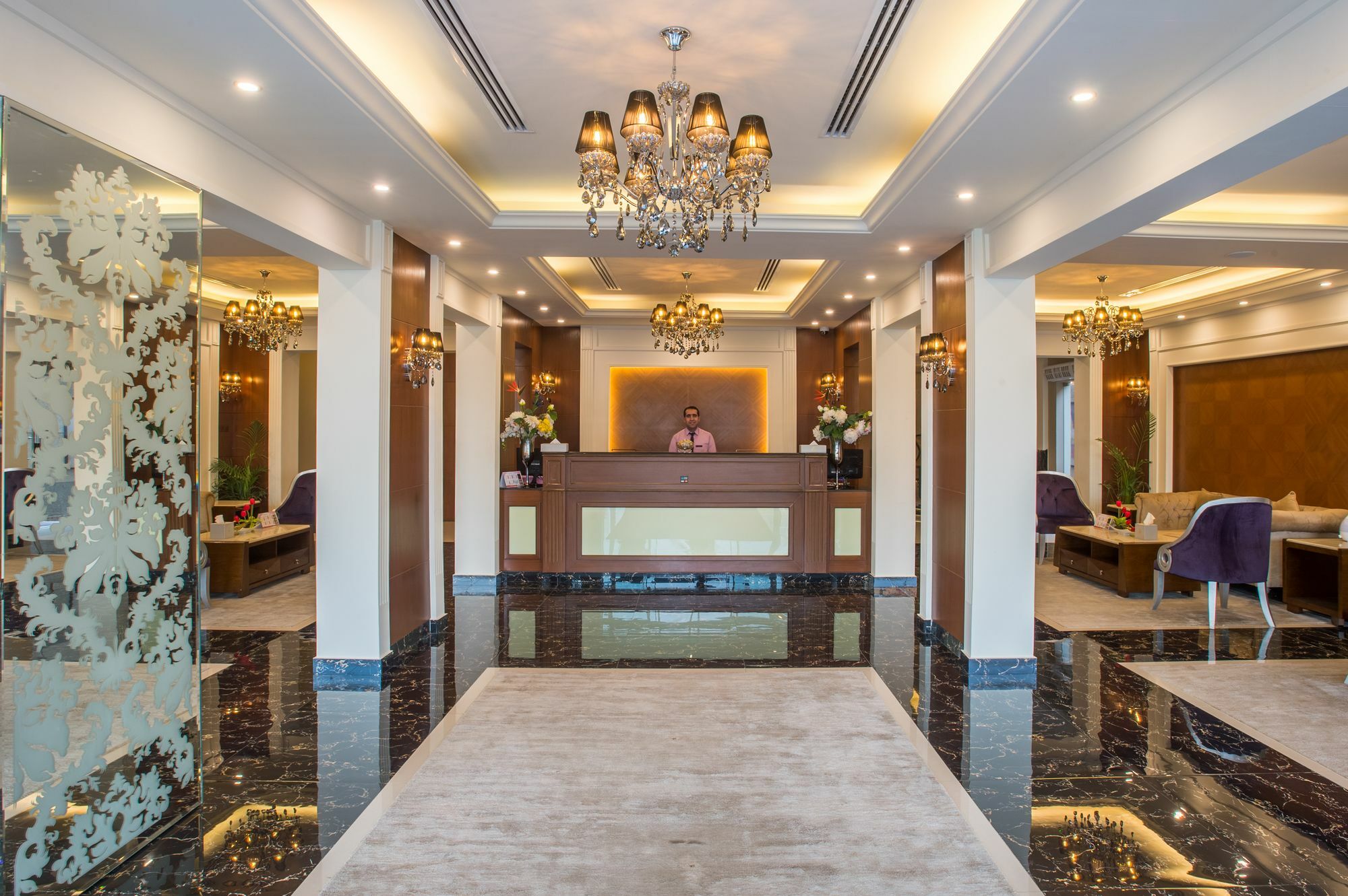 Lavona Hotel 담맘 외부 사진